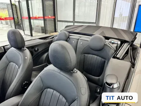 2023 MINI MINI 9