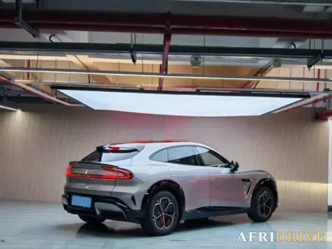2025 MI YU7 8