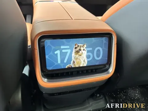 2025 MI YU7 6