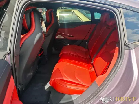 2024 MI SU7 3