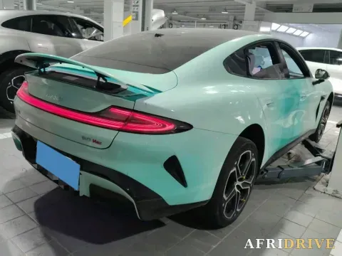 2024 MI SU7 3