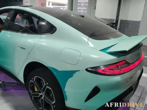 2024 MI SU7 4