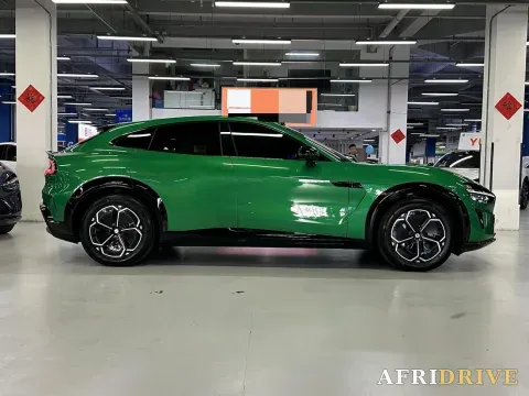 2025 MI YU7 3