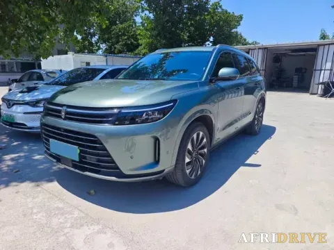 2022 AITO M7