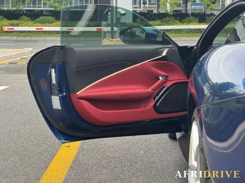 2020 Ferrari Roma 7