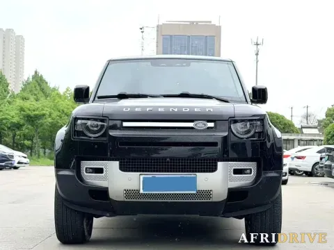 2023 Land Rover Defender 2