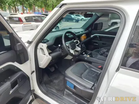 2020 Land Rover Defender 3