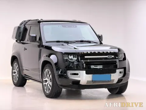2023 Land Rover Defender 3
