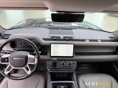 2023 Land Rover Defender 6