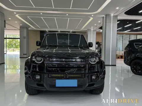 2025 Land Rover Defender 2