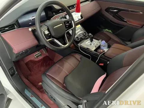 2023 Land Rover Range Rover Evoque 2
