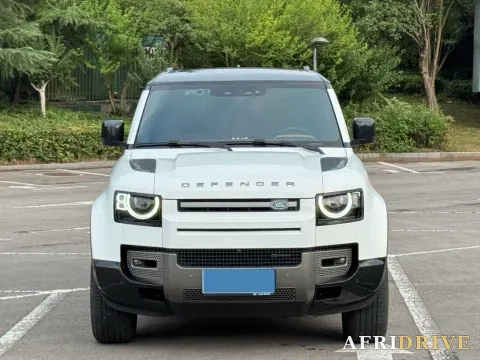 2023 Land Rover Defender 2