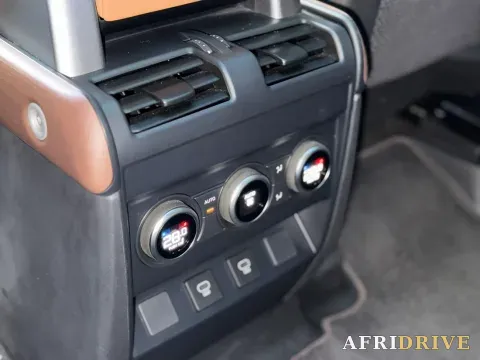 2024 Land Rover Defender 11