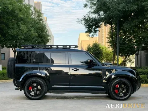 2024 Land Rover Defender 16