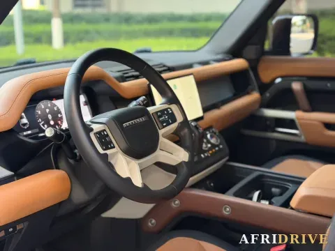 2024 Land Rover Defender 5