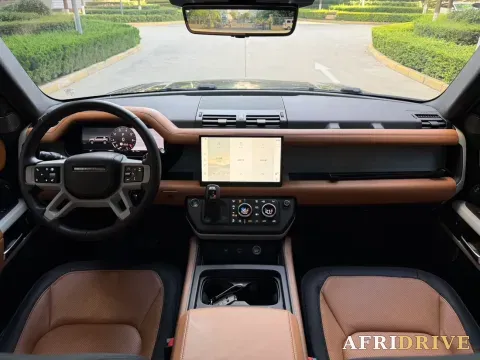 2024 Land Rover Defender 7