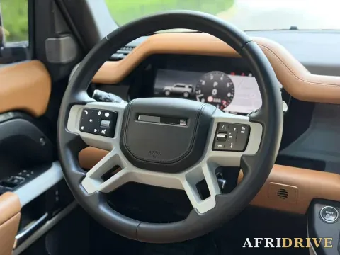 2024 Land Rover Defender 8