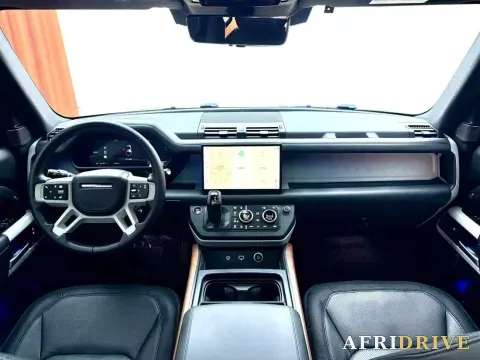 2024 Land Rover Defender 8