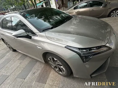 2022 ChangAn Oshan Z6 2