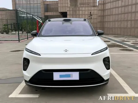 2024 NIO ES8 2