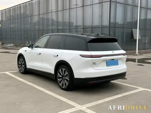 2024 NIO ES8 4