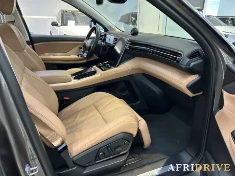 2018 NIO ES8 4