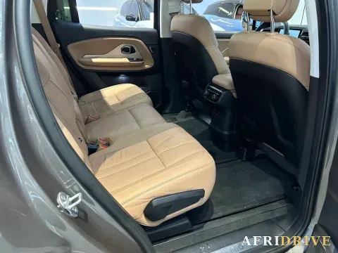 2018 NIO ES8 6
