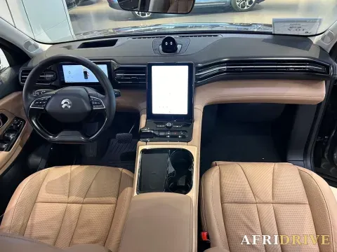 2018 NIO ES8 7