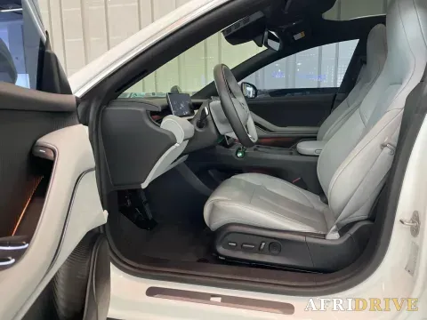 2024 NIO ET5T 6