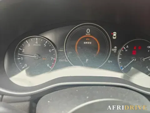 2020 Mazda 3 Axela 4
