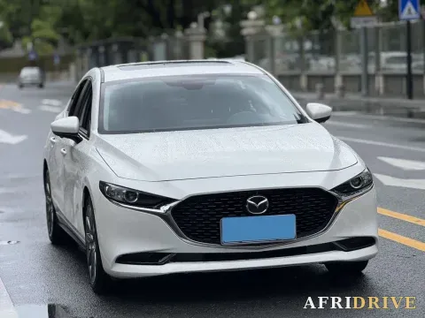 2023 Mazda 3 Axela 2