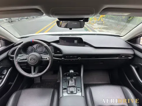 2023 Mazda 3 Axela 5
