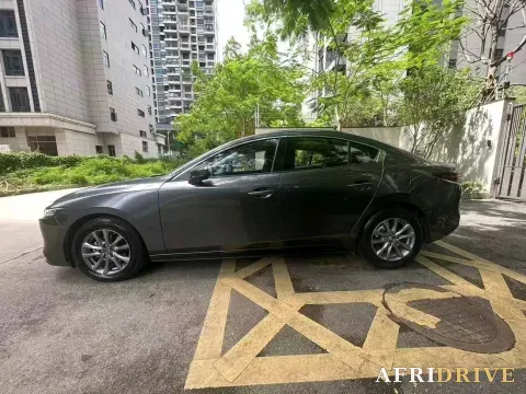 2020 Mazda 3 Axela 3