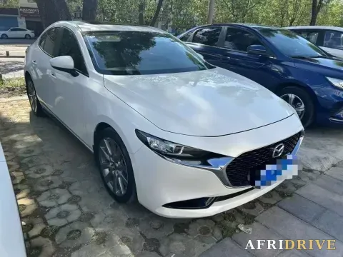 2021 Mazda 3 Axela 2