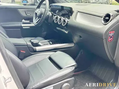 2022 Mercedes-Benz GLA Class 5