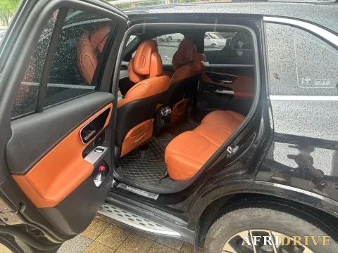 2024 Mercedes-Benz GLC Class 3