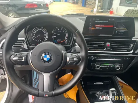 2022 BMW 1 Series 10