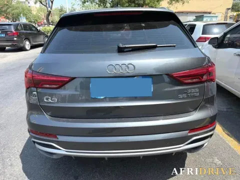 2022 Audi Q3 5