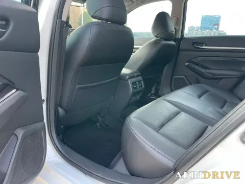 2022 Nissan Teana 8