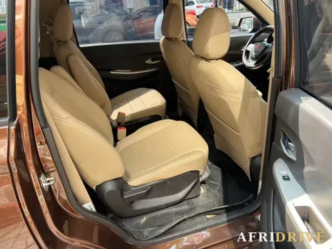2021 WuLing HongGuang 4
