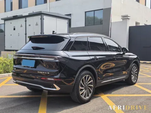 2023 Lincoln Corsair 4