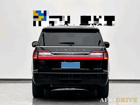 2019 Lincoln Navigator 3