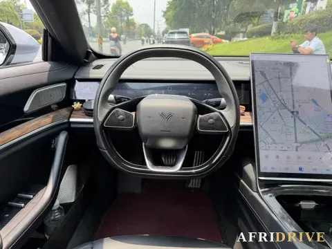 2024 Neta S 8