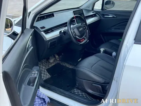 2022 Neta V 7