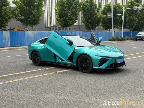 2022 Neta S 4