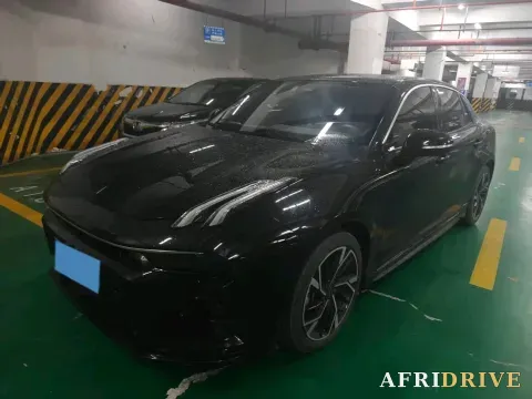 2023 LYNK&CO 03