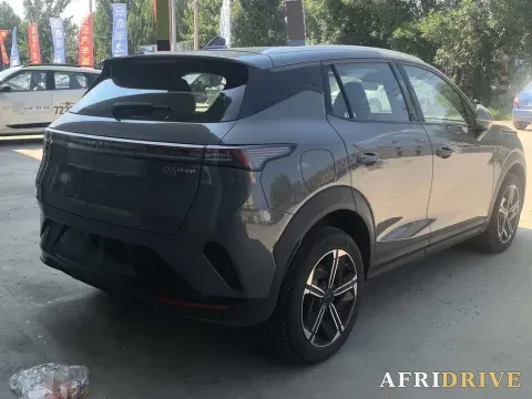 2025 LYNK&CO 06 EM-P 3