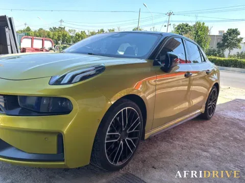 2022 LYNK&CO 03