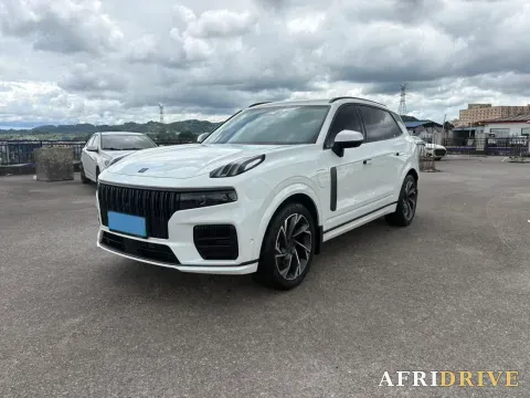 2021 LYNK&CO 09 EM-P
