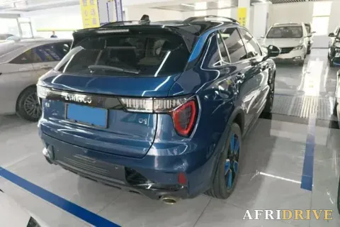 2021 LYNK&CO 01 2